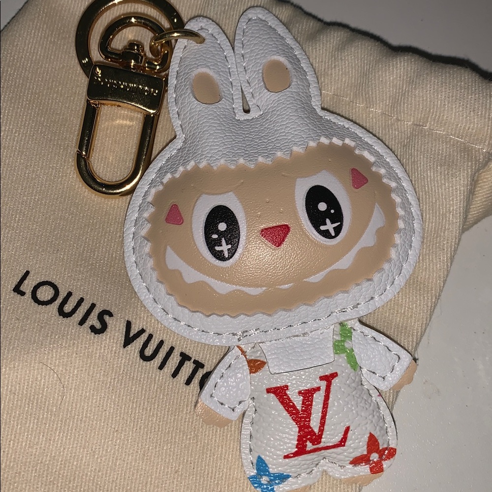 Louis Vuitton White Bunny Key Holder with Red LV Logo - Picture 4 of 5